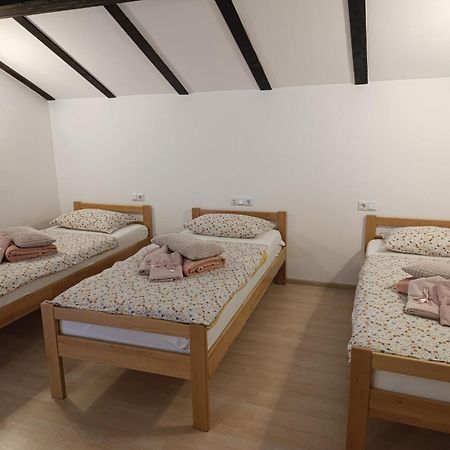 Naid Apartmani Kulen Vakuf Dış mekan fotoğraf