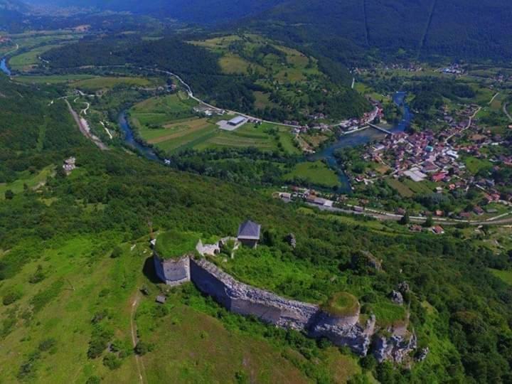 Naid Apartmani Kulen Vakuf Dış mekan fotoğraf